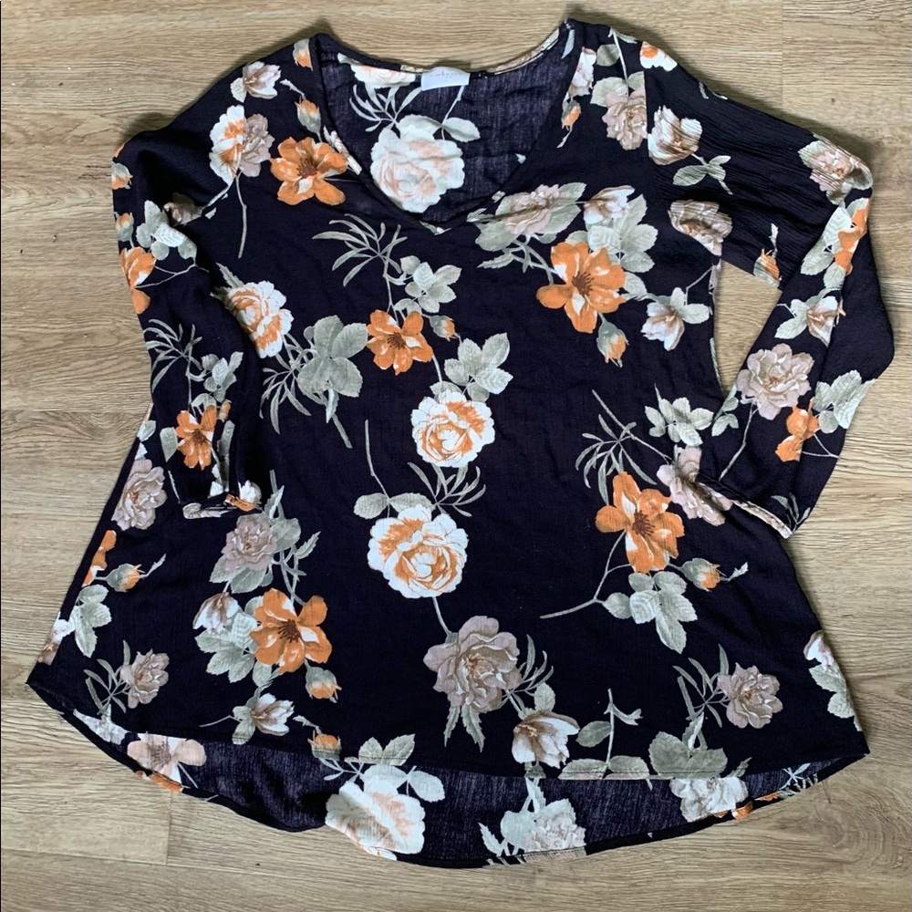 Embrace Fall Floral Tunic - M